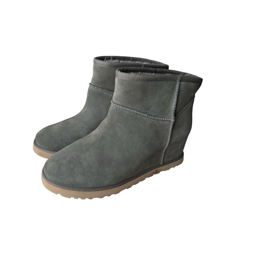 UGG‎ Women's Classic Femme Boots Mini Wedge Heel Size 11 Suede Leather
